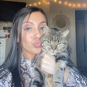 Meet your Posher, Paige